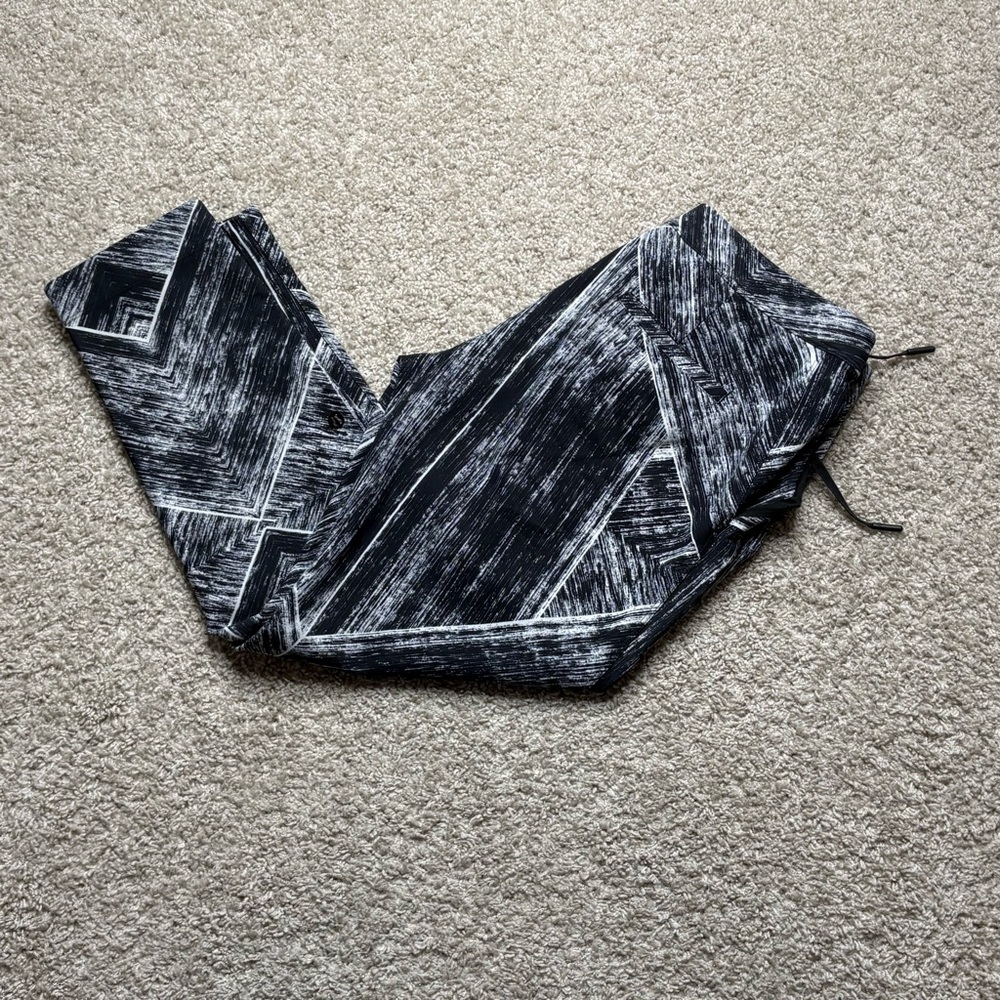 Lululemon Jet Crop *Full-On Luxtreme